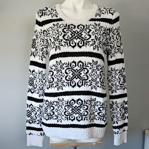 Faded Glory Black & White Crewneck Sweater with Geometric Stripes